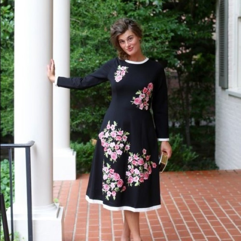 Blissful Bloom Dainty Jewell's Dress sz small